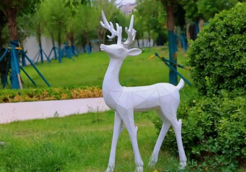 What are the types of sculptures?